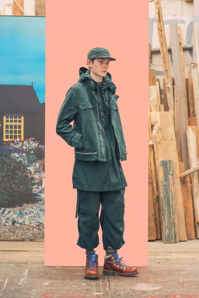 Look 42
